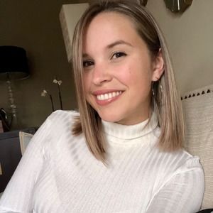 Meet your Posher, Olivia